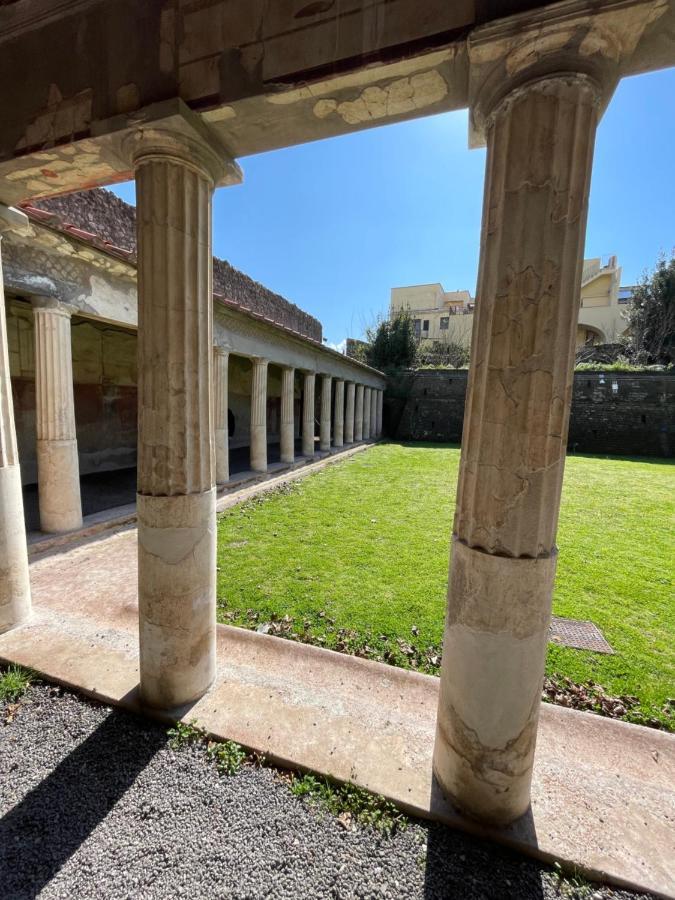 La Corte Di Poppea Торре-Аннунциата Экстерьер фото